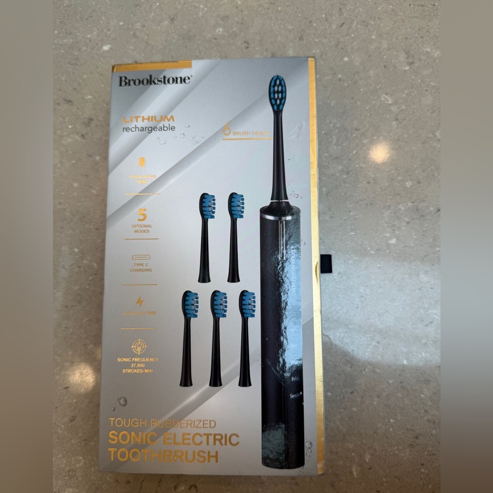 NWT Black Sonic Electric Toothbrush w/ 6 Bristle Heads, rechargeable w type c 🦷